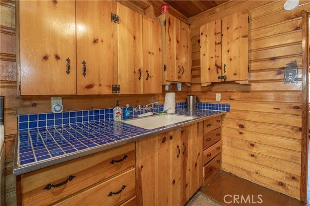 796 Silver Tip Drive, Big Bear Lake, CA 92315