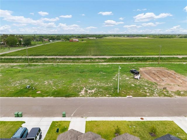 421 N Leon Avenue, Elsa, TX 78543