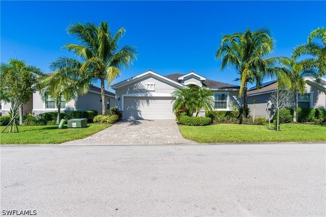 3669 Crimson LN, Fort Myers, FL 33916