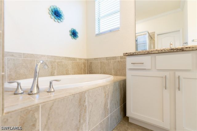 3669 Crimson LN, Fort Myers, FL 33916