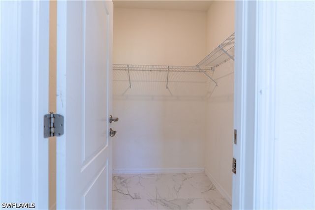 3669 Crimson LN, Fort Myers, FL 33916