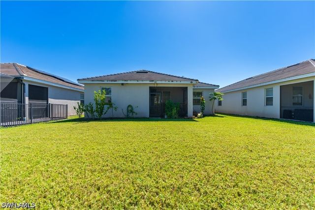 3669 Crimson LN, Fort Myers, FL 33916