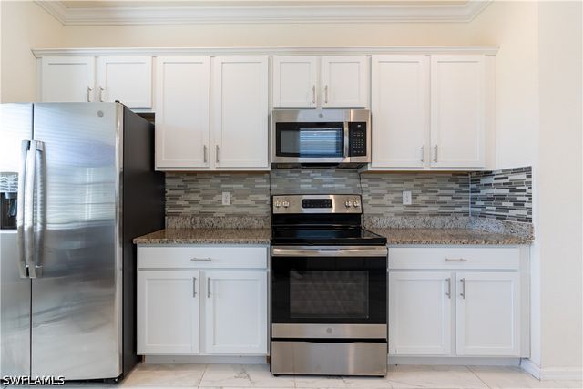 3669 Crimson LN, Fort Myers, FL 33916