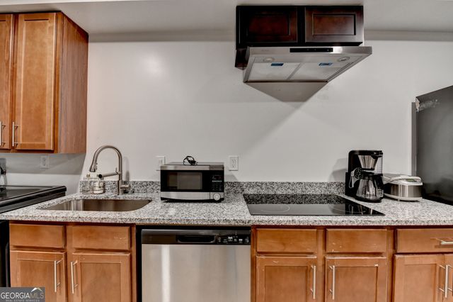 1031 Riverside Road, Sugar Hill, GA 30518