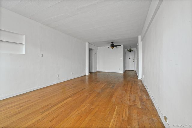 117-12 Ocean Promenade 2N, Rockaway Park, NY 11694