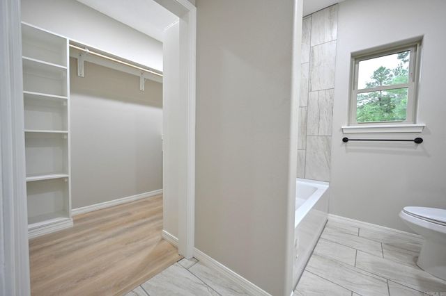 104 Red Oak Drive, Mena, AR 71953