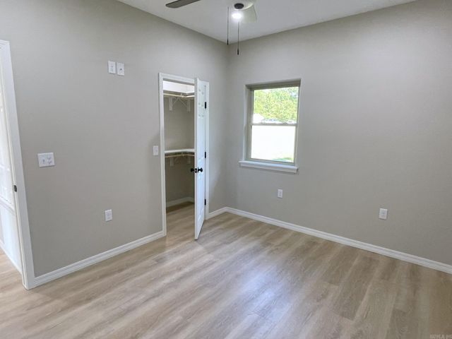 104 Red Oak Drive, Mena, AR 71953