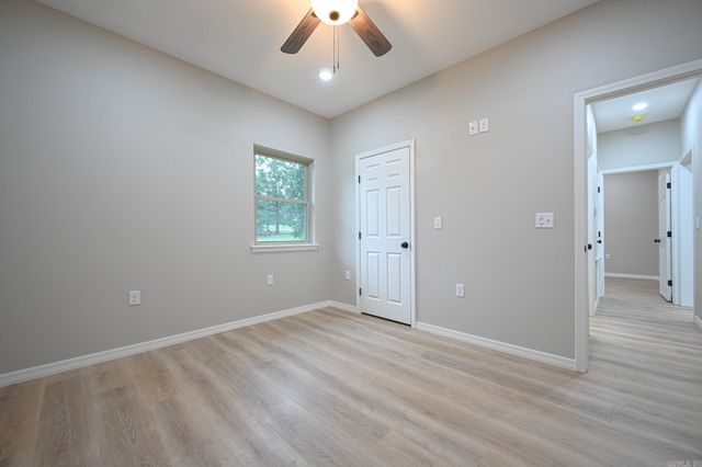 104 Red Oak Drive, Mena, AR 71953