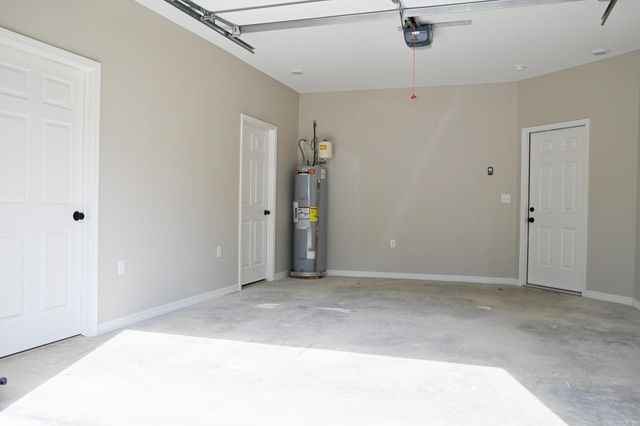 104 Red Oak Drive, Mena, AR 71953