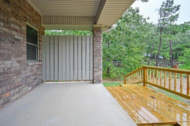 104 Red Oak Drive, Mena, AR 71953