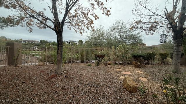 29 Brandermill Drive, Henderson, NV 89052