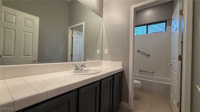 29 Brandermill Drive, Henderson, NV 89052