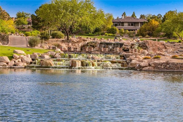 29 Brandermill Drive, Henderson, NV 89052