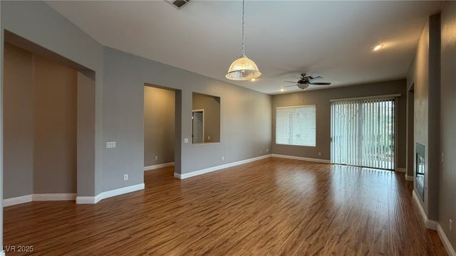 29 Brandermill Drive, Henderson, NV 89052