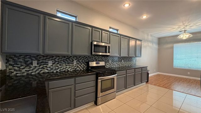 29 Brandermill Drive, Henderson, NV 89052