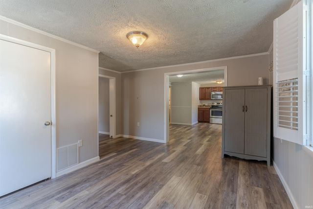 424 E Oak Street, Boonville, IN 47601