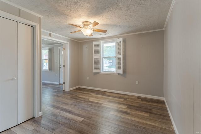 424 E Oak Street, Boonville, IN 47601