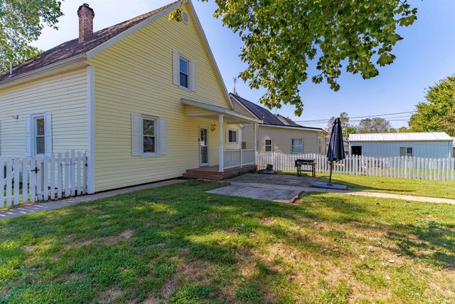 424 E Oak Street, Boonville, IN 47601