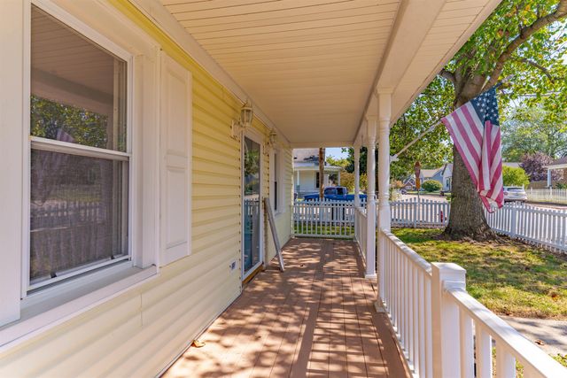 424 E Oak Street, Boonville, IN 47601