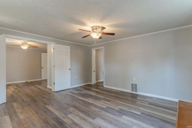 424 E Oak Street, Boonville, IN 47601