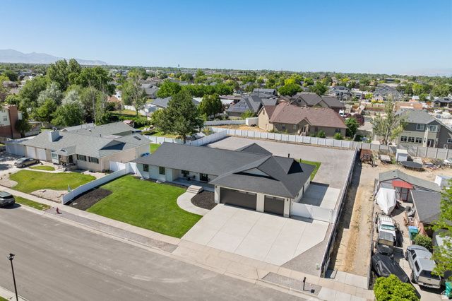1352 W 11940 S, Riverton, UT 84065