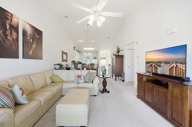 601 Hillside Dr N Apt 3945, North Myrtle Beach, SC 29582