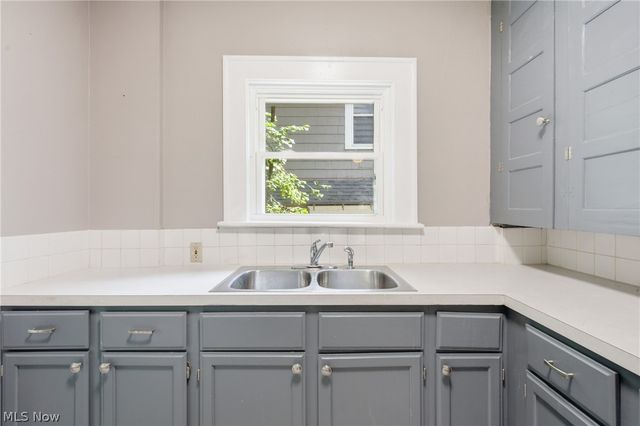 115 Burton Avenue, Akron, OH 44302
