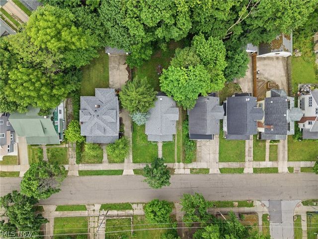 115 Burton Avenue, Akron, OH 44302