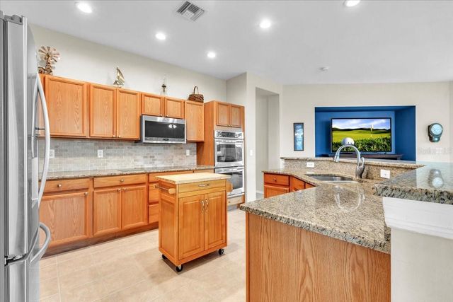 12933 SW PEMBROKE CIRCLE S, Lake Suzy, FL 34269