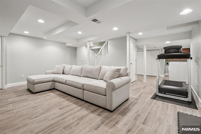 189 Glen Avenue, Glen Rock, NJ 07452