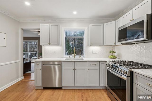 189 Glen Avenue, Glen Rock, NJ 07452