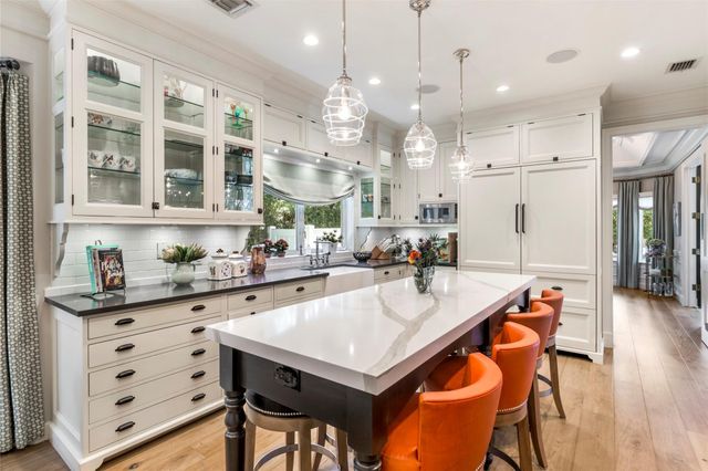 15 PELICAN DR, Fort Lauderdale, FL 33301