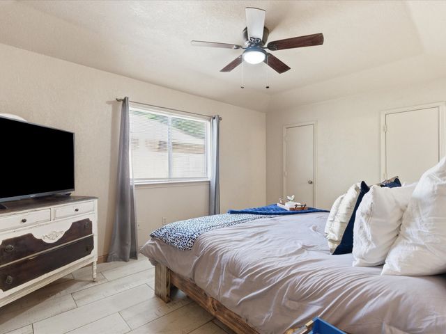 661 Clover Lane, Keller, TX 76248