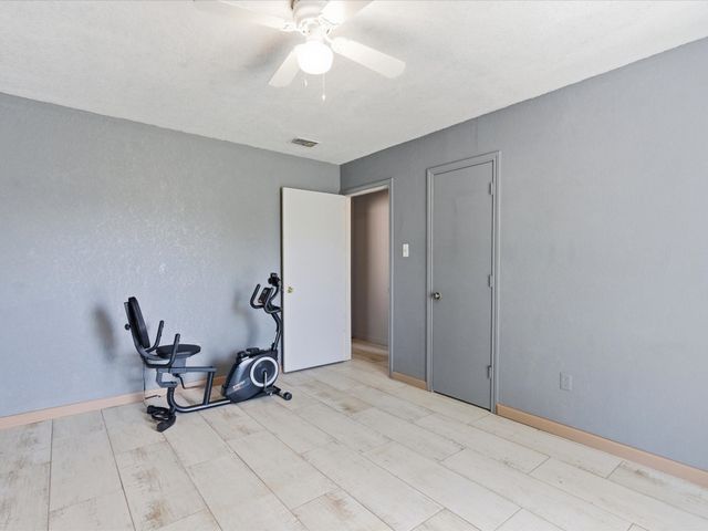 661 Clover Lane, Keller, TX 76248