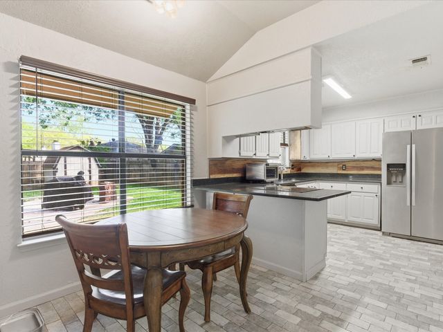 661 Clover Lane, Keller, TX 76248