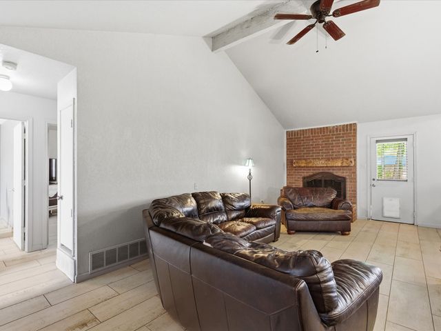 661 Clover Lane, Keller, TX 76248