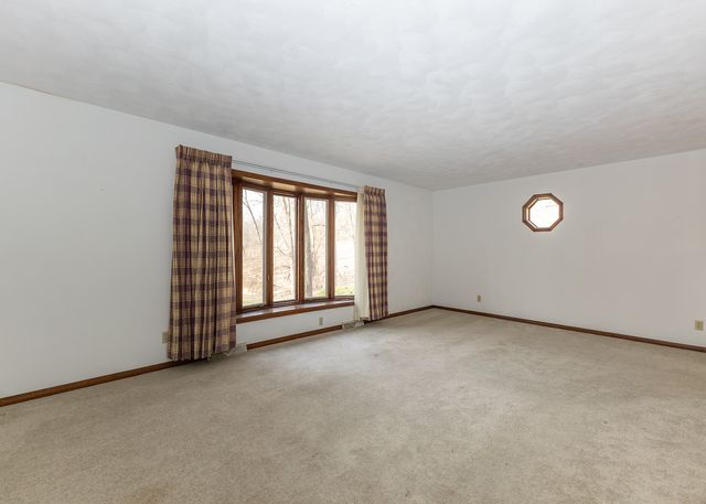 3309 Valley Drive, Geneseo, IL 52722