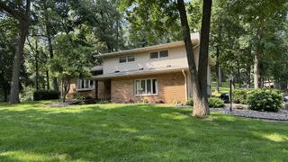 3309 Valley Drive, Geneseo, IL 52722