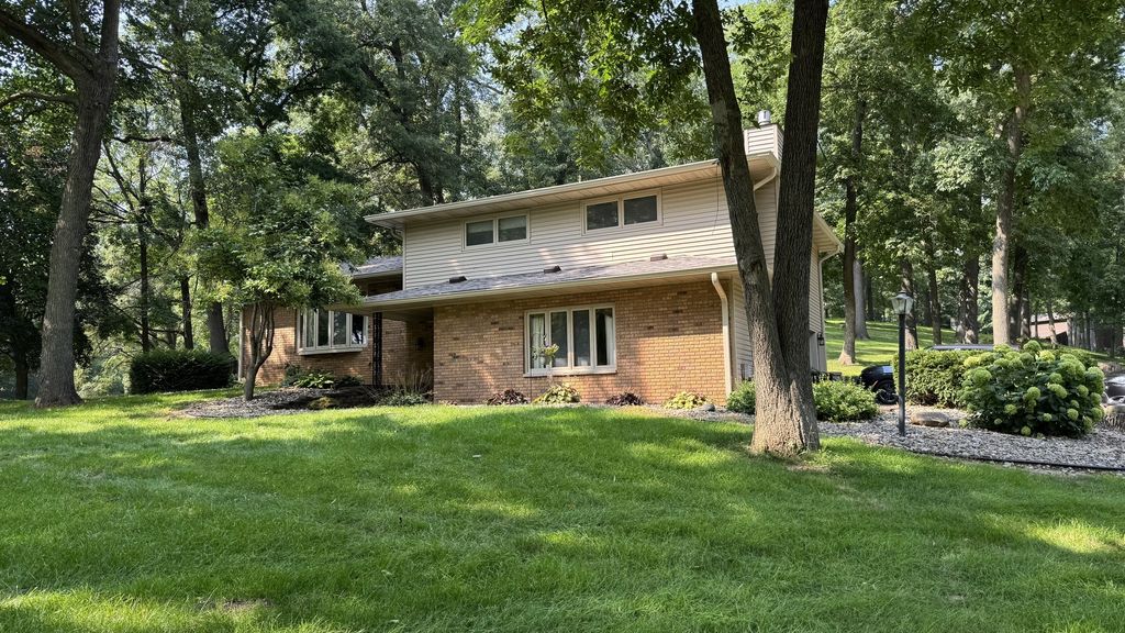 3309 Valley Drive, Geneseo, IL 52722