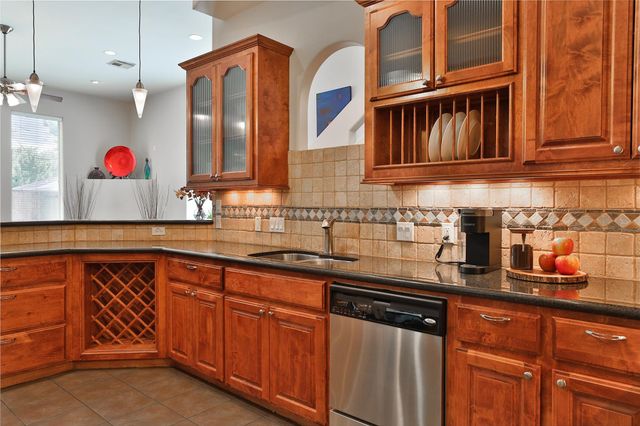 826 E 29th Street, Houston, TX 77009