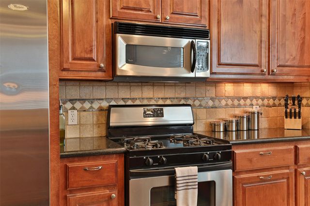 826 E 29th Street, Houston, TX 77009