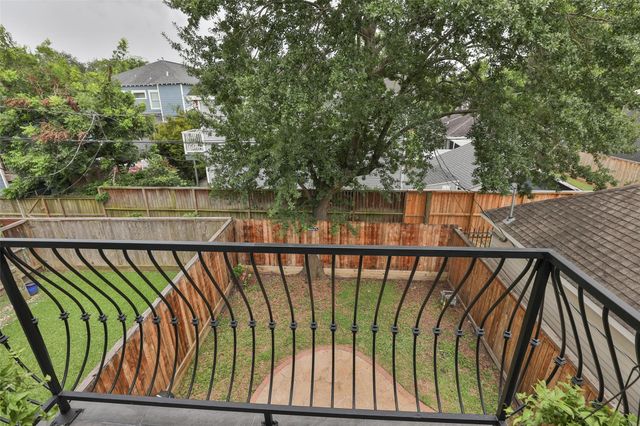 826 E 29th Street, Houston, TX 77009