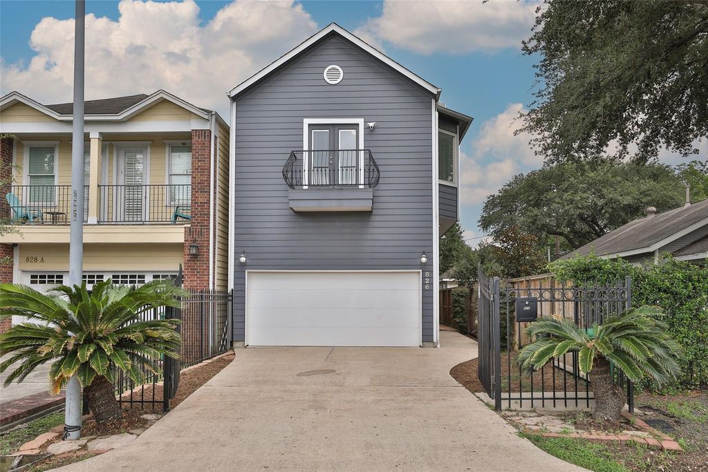 826 E 29th Street, Houston, TX 77009