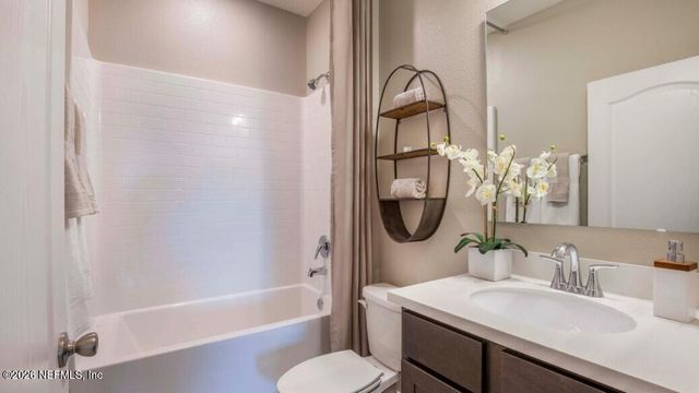 1051 WELDA Lane, Jacksonville, FL 32221