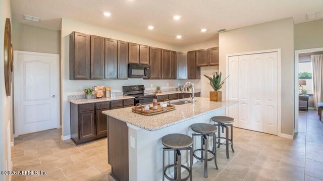 1051 WELDA Lane, Jacksonville, FL 32221