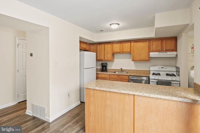 6419 LAMPLIGHTER RDG, Glen Burnie, MD 21061