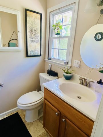 1390 Dogwood Dr, Erin, TN 37061