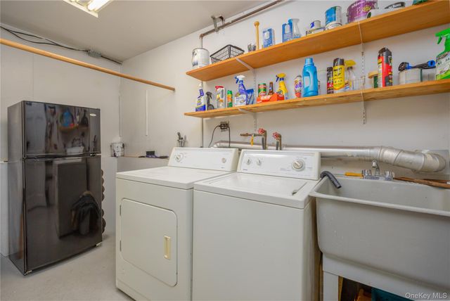 196 E Townline Road, West Nyack, NY 10994