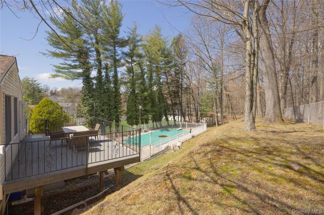 196 E Townline Road, West Nyack, NY 10994