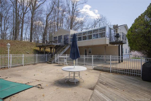 196 E Townline Road, West Nyack, NY 10994